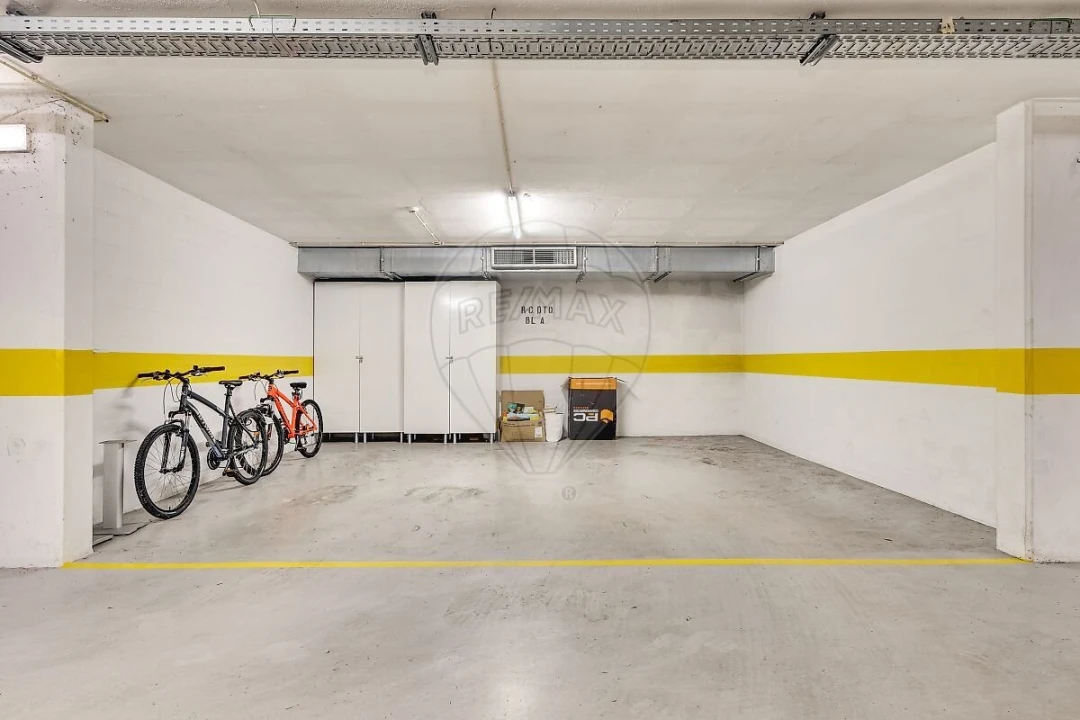 Apartamento T4 para Venda em Lumiar Foto 40