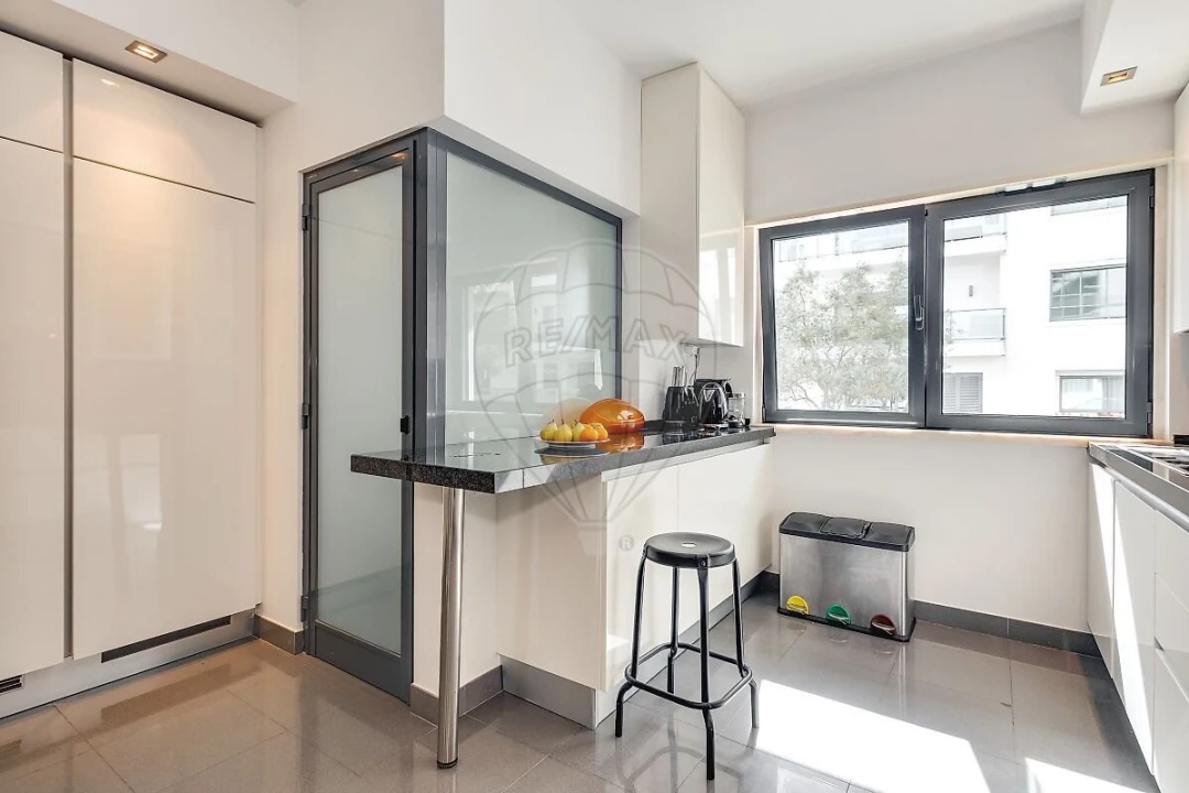 Apartamento T4 para Venda em Lumiar Foto 22