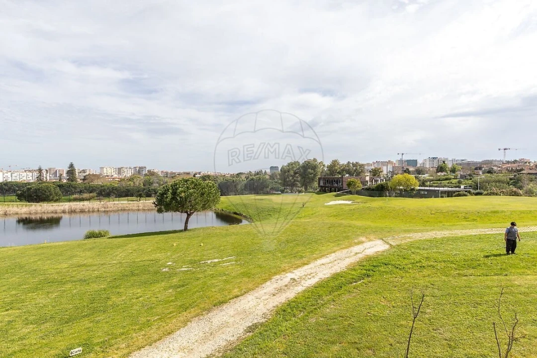Apartamento T4 para Venda em Lumiar Foto 44
