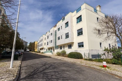 Apartamento T4 para Venda em Lumiar