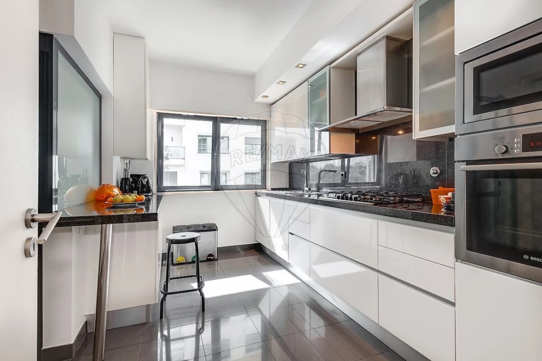 Apartamento T4 para Venda em Lumiar Foto 21