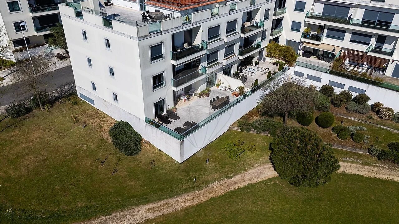 Apartamento T4 para Venda em Lumiar Foto 45