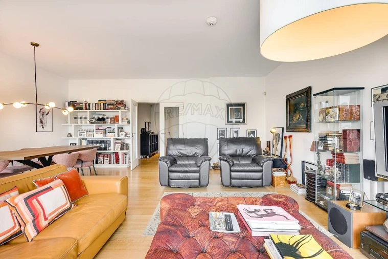 Apartamento T4 para Venda em Lumiar Foto 7