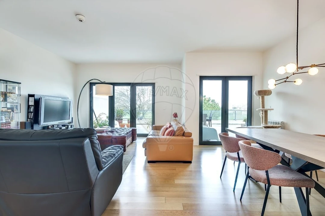 Apartamento T4 para Venda em Lumiar Foto 4