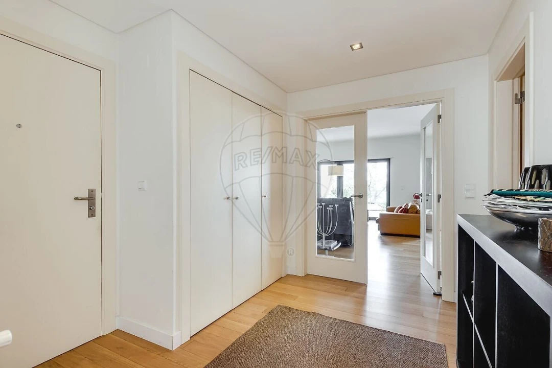 Apartamento T4 para Venda em Lumiar Foto 3