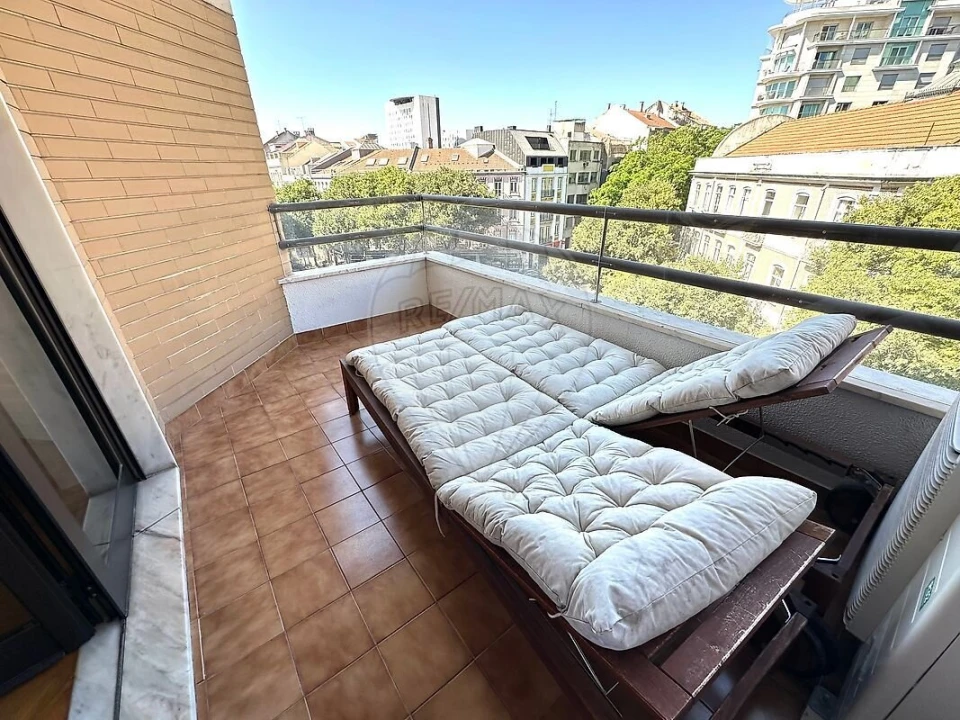 Apartamento T2 para Venda em Arroios Foto 17