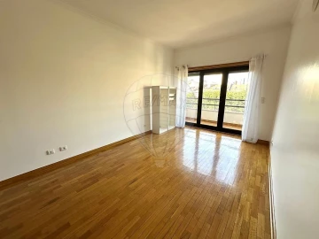Apartamento T2 para Venda em Arroios
