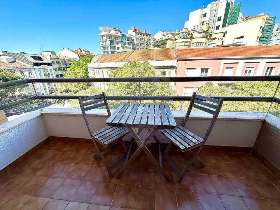 Apartamento T2 para Venda em Arroios Foto 12