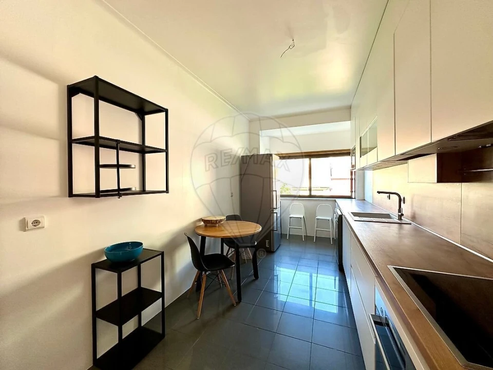 Apartamento T2 para Venda em Arroios Foto 2