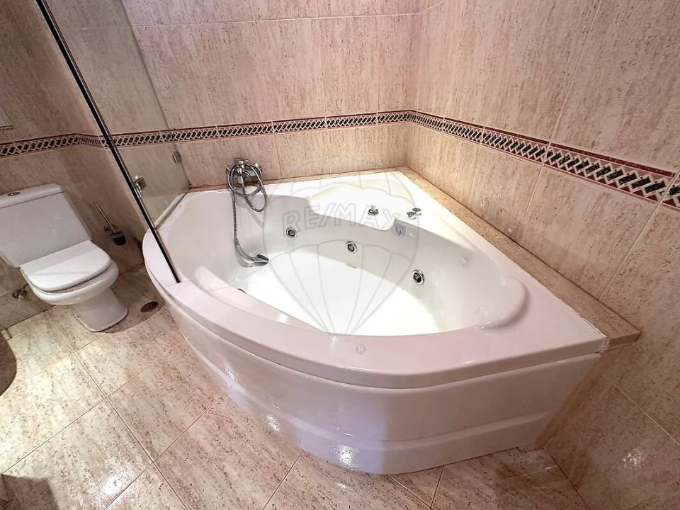 Apartamento T2 para Venda em Arroios Foto 13