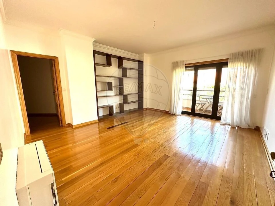 Apartamento T2 para Venda em Arroios Foto 9