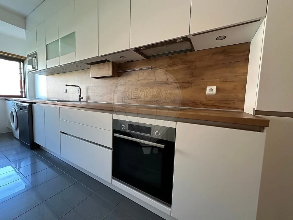 Apartamento T2 para Venda em Arroios Foto 6