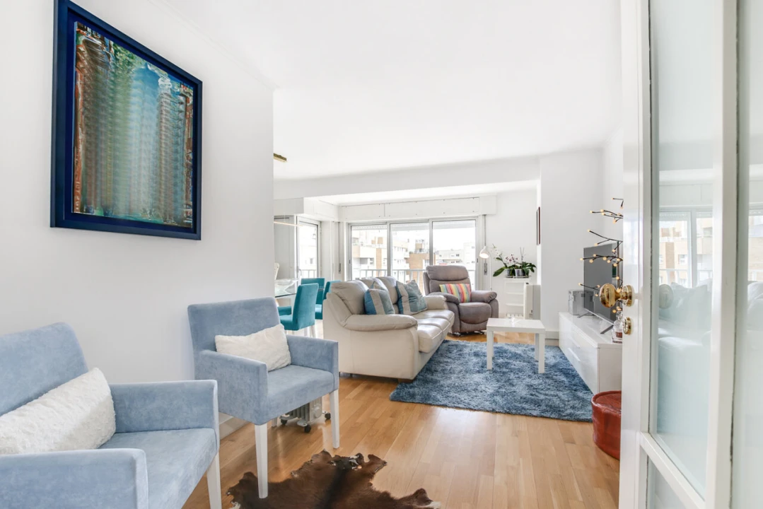 Apartamento T3 para Venda em Lumiar Foto 1