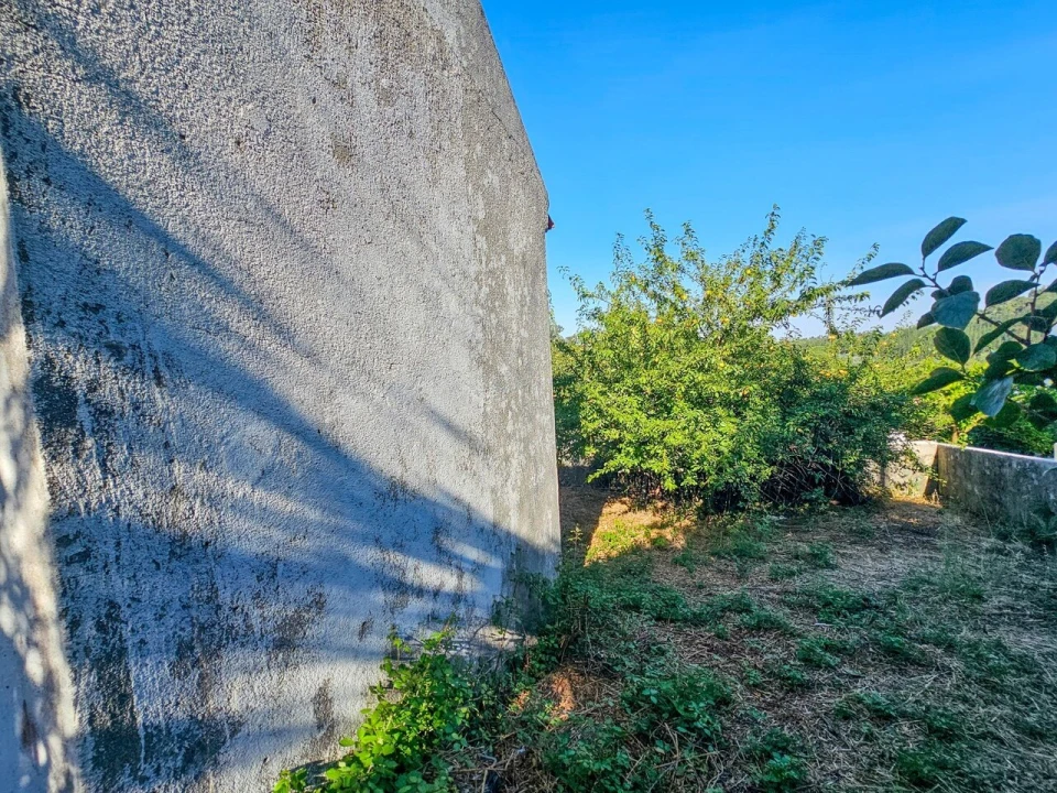 Moradia T1 para Venda em Venda do Pinheiro e Santo Estêvão das Galés Foto 9