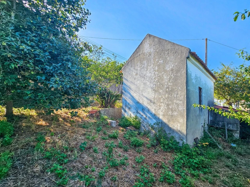 Moradia T1 para Venda em Venda do Pinheiro e Santo Estêvão das Galés Foto 10