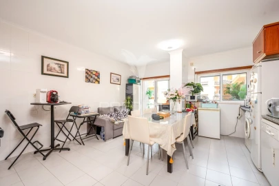Apartamento T3 para Venda em Alenquer (Santo Estêvão e Triana)