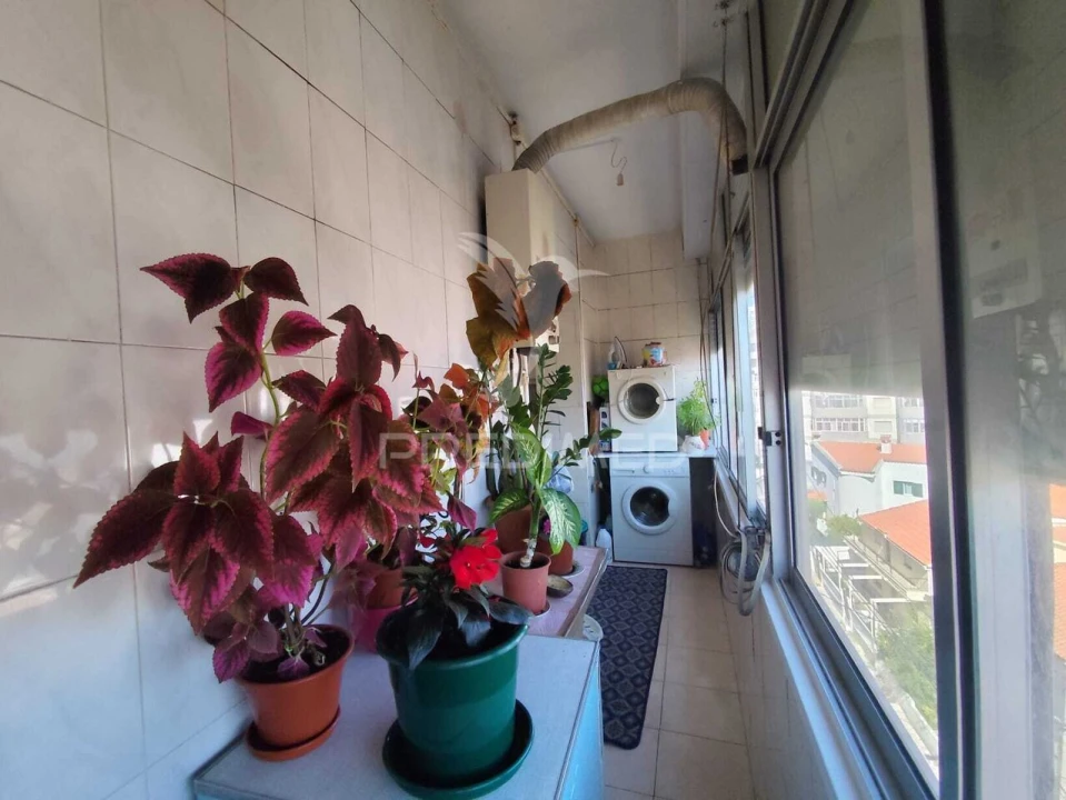 Apartamento T2 para Venda em Laranjeiro e Feijó Foto 8