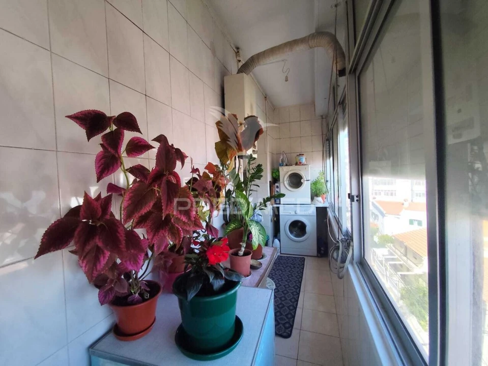 Apartamento T2 para Venda em Laranjeiro e Feijó Foto 10