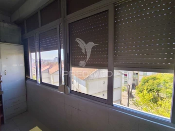 Apartamento T2 para Venda em Laranjeiro e Feijó