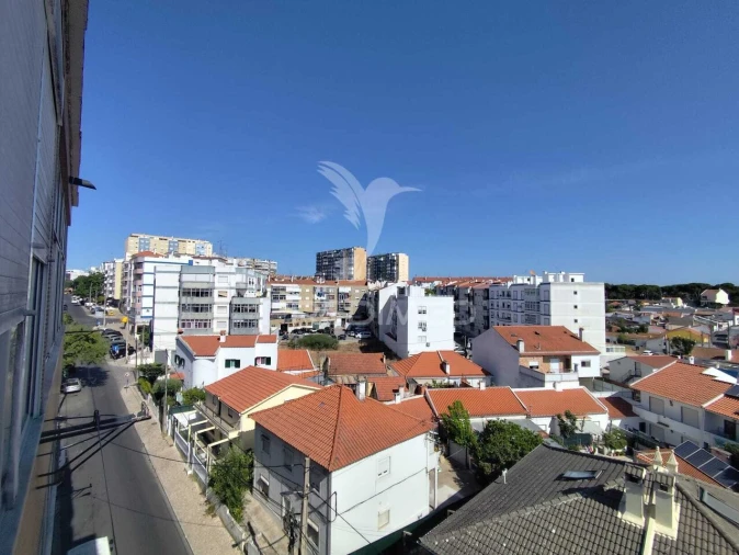 Apartamento T2 para Venda em Laranjeiro e Feijó Foto 32