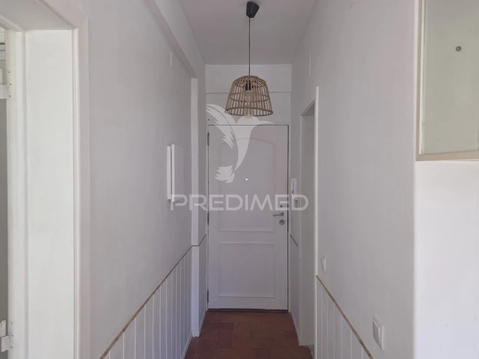 Apartamento T1 para Venda em Corroios Foto 1