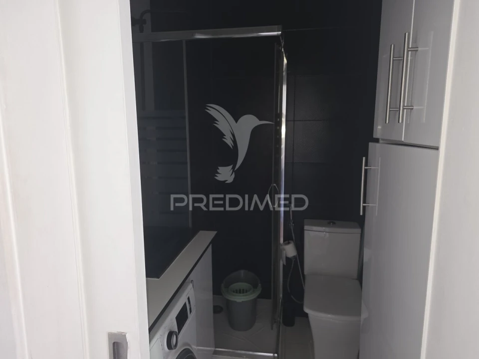 Apartamento T1 para Venda em Corroios Foto 6
