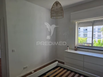 Apartamento T1 para Venda em Corroios