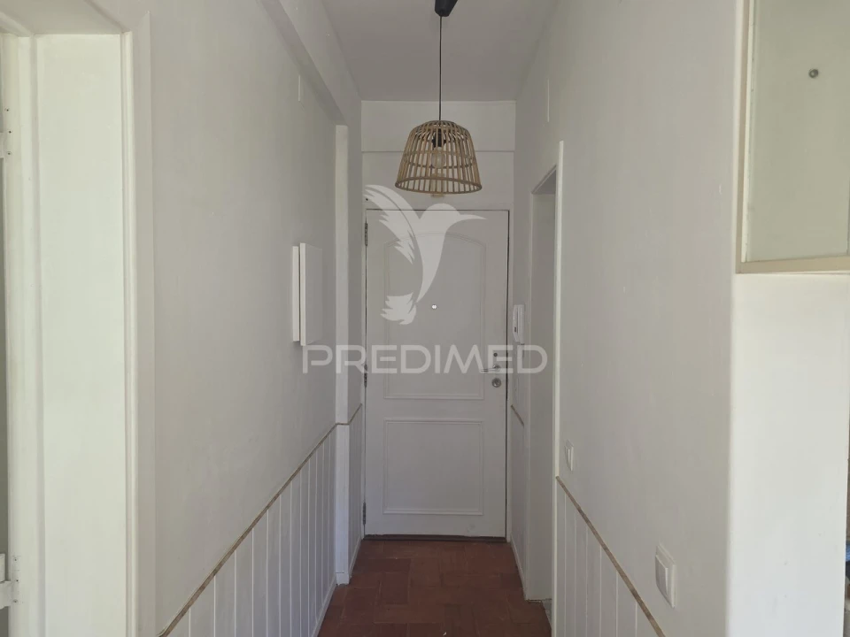Apartamento T1 para Venda em Corroios Foto 3