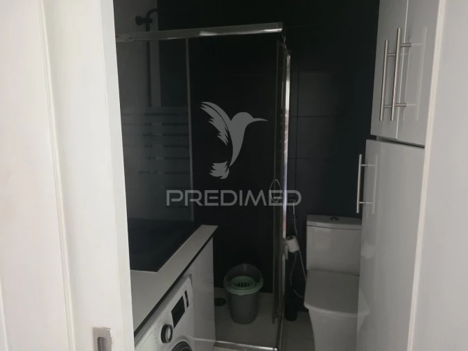 Apartamento T1 para Venda em Corroios Foto 5