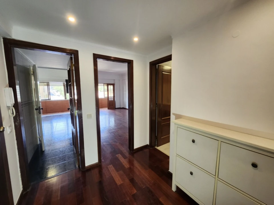 Apartamento T2 para Venda em Lumiar Foto 8