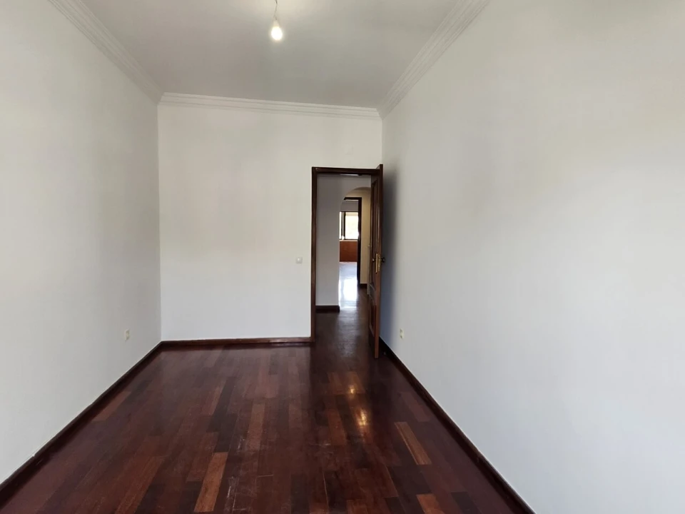 Apartamento T2 para Venda em Lumiar Foto 14