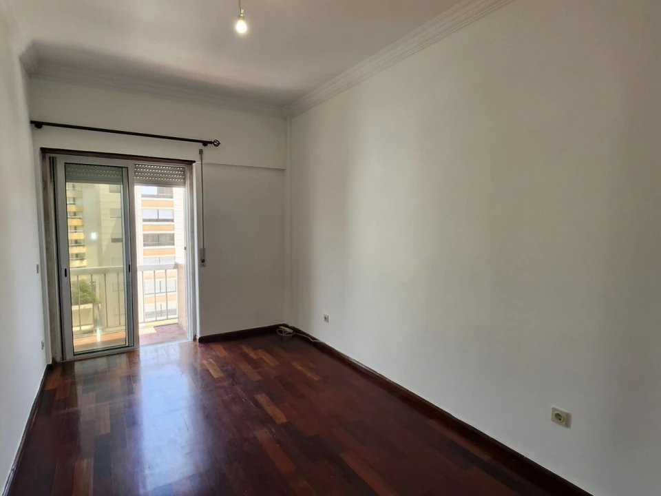 Apartamento T2 para Venda em Lumiar Foto 15