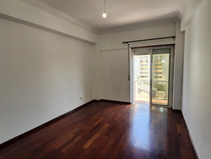Apartamento T2 para Venda em Lumiar Foto 13