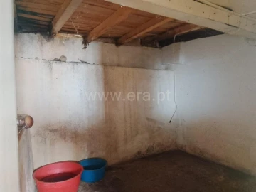 Moradia T2 para Venda em Fatela
