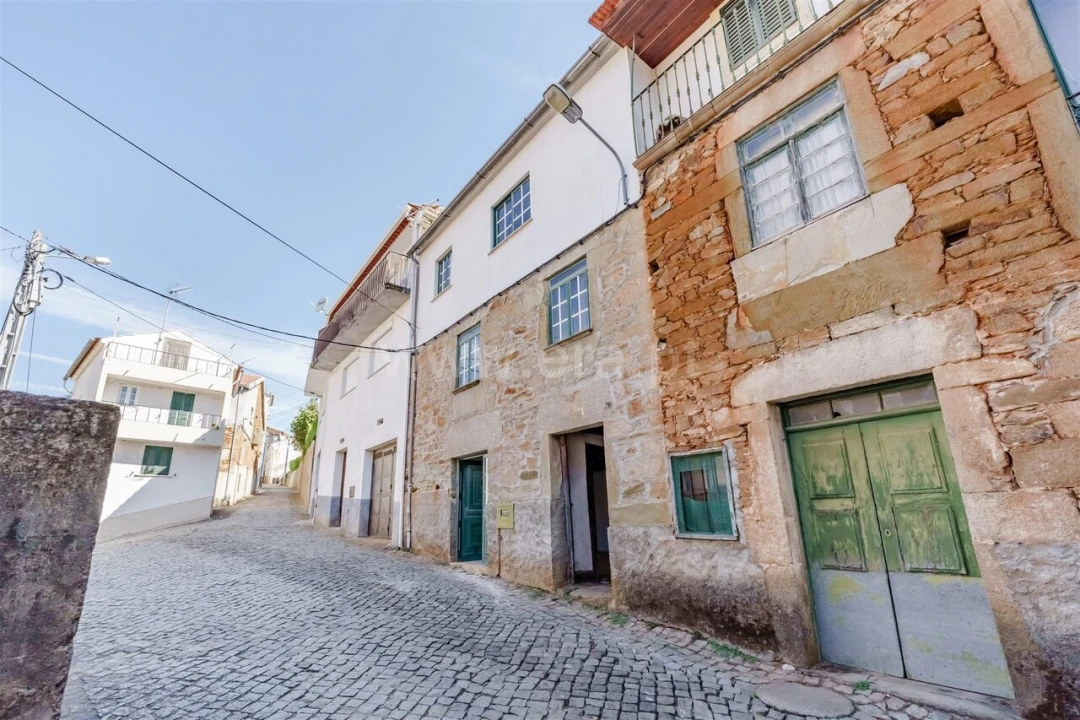 Moradia T3 para Venda em Casegas e Ourondo Foto 14