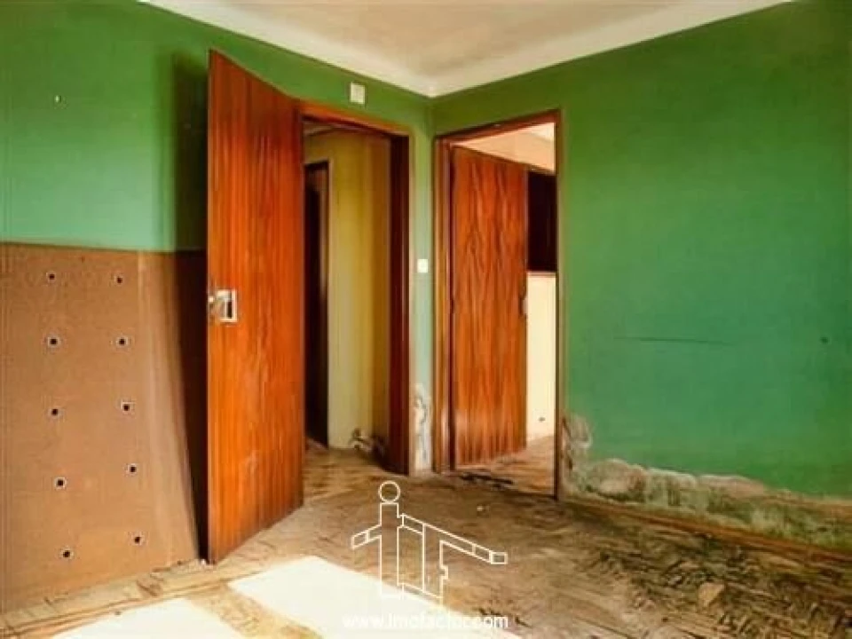 Moradia T3 para Venda em Tinalhas Foto 6