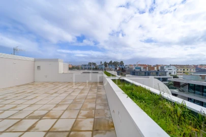 Apartamento T2 para Arrendamento em Madalena