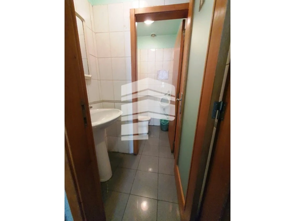 Prédio para Venda em Funchal (Santa Luzia) Foto 6