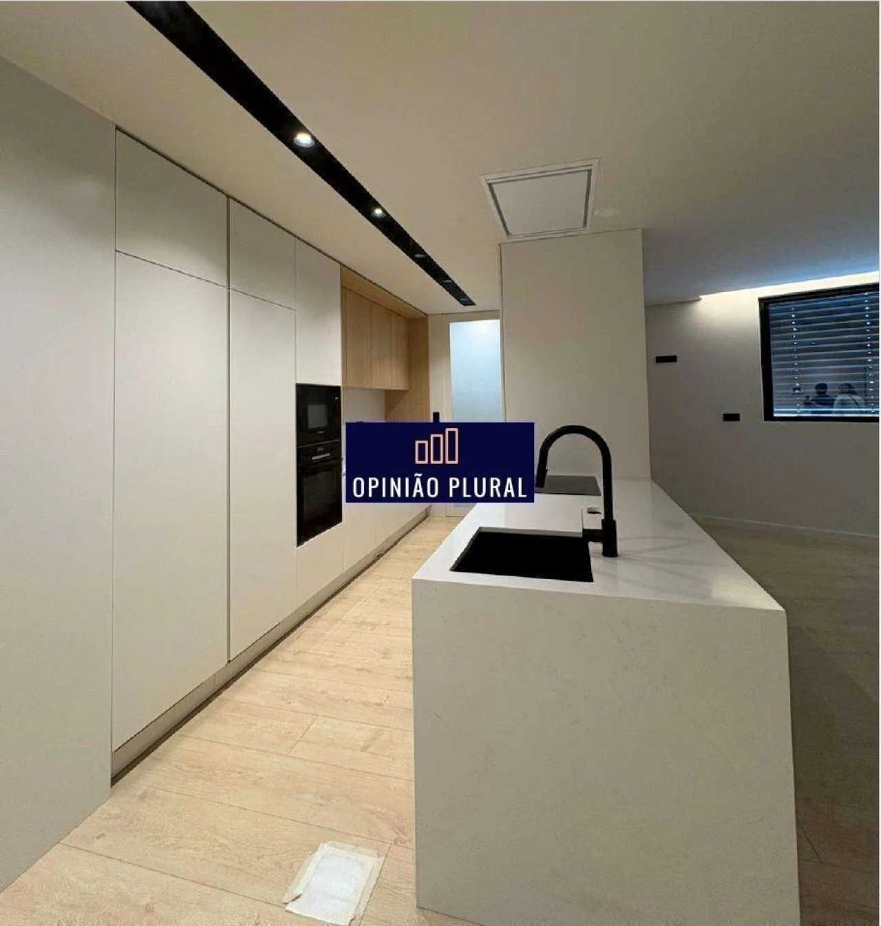 Apartamento T4 para Venda em Gondomar (São Cosme), Valbom e Jovim Foto 1
