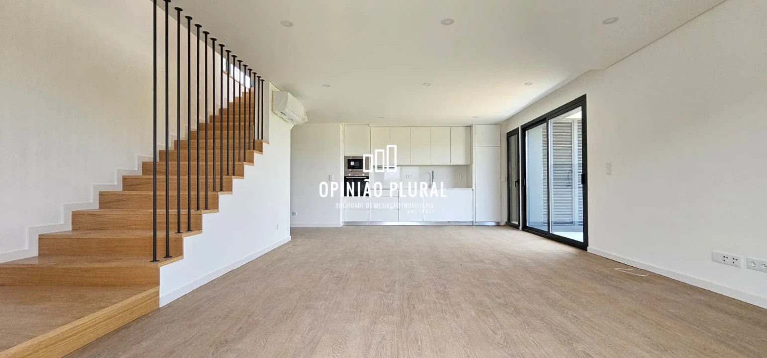 Apartamento T4 para Venda em Gulpilhares e Valadares Foto 1