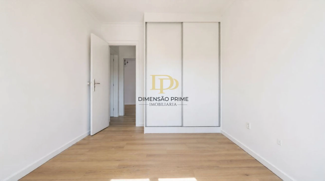 Apartamento T2 para Venda em Rio Tinto Foto 18