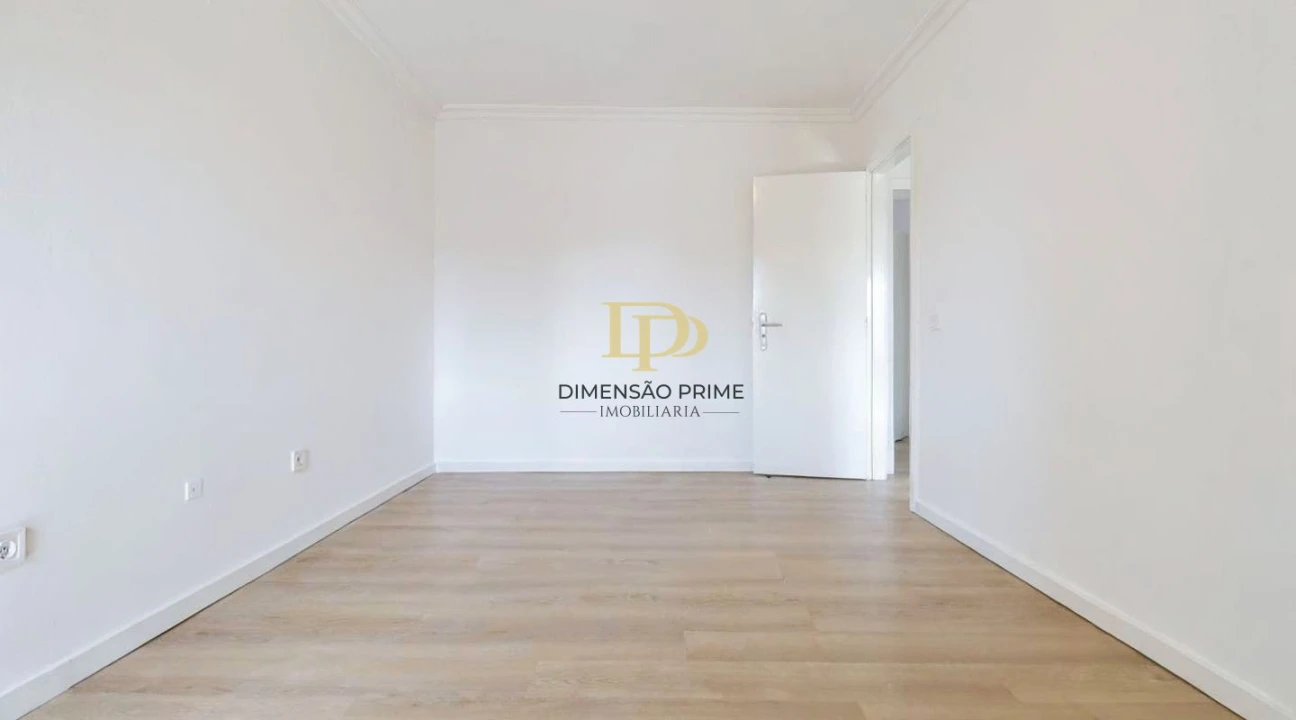 Apartamento T2 para Venda em Rio Tinto Foto 19