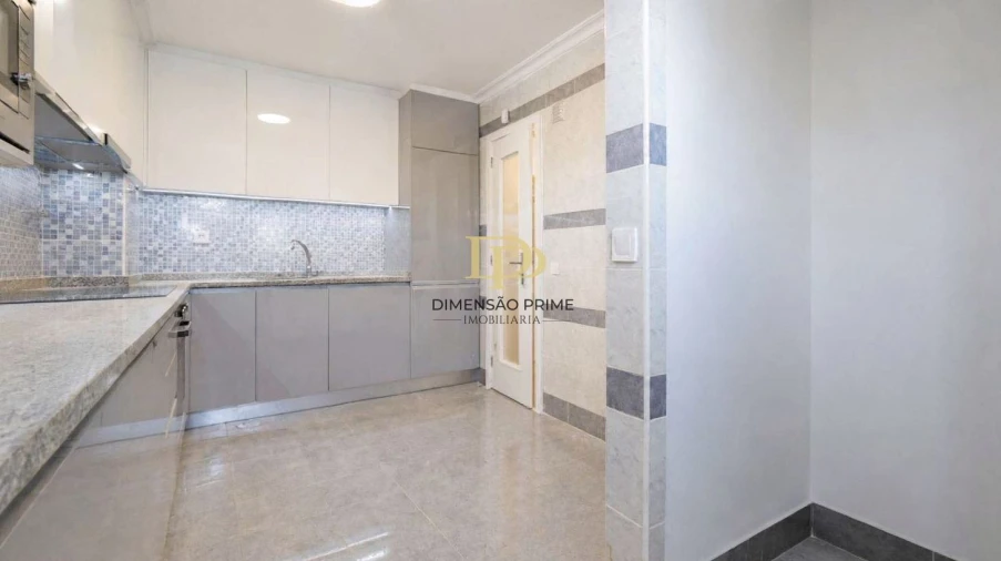 Apartamento T2 para Venda em Rio Tinto Foto 10