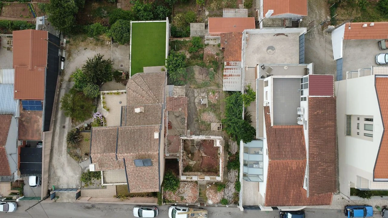Moradia T3 para Venda em Santo Antonio dos Olivais Foto 8