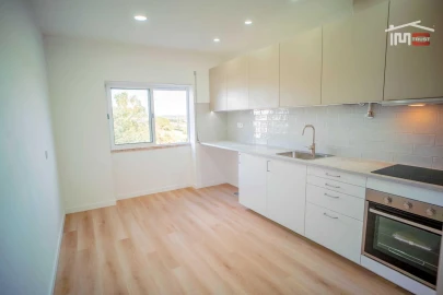 Apartamento T2 para Venda em Seixal, Arrentela e Aldeia de Paio Pires