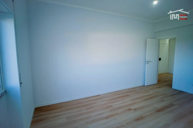 Apartamento T2 para Venda em Seixal, Arrentela e Aldeia de Paio Pires Foto 5
