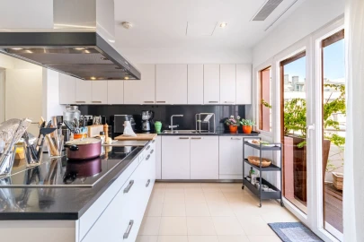 Apartamento T4 para Venda em Avenidas Novas