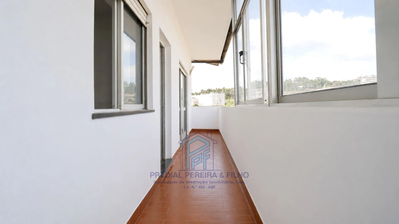 Apartamento T3 para Venda em Fânzeres e São Pedro da Cova Foto 13