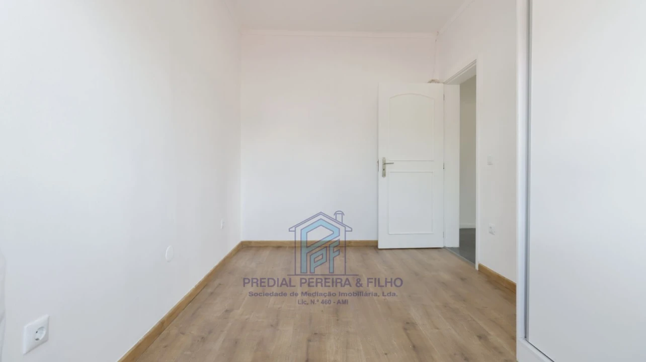 Apartamento T3 para Venda em Fânzeres e São Pedro da Cova Foto 29