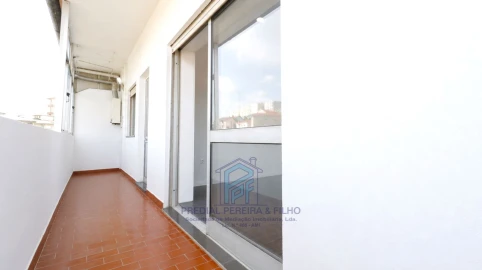 Apartamento T3 para Venda em Fânzeres e São Pedro da Cova